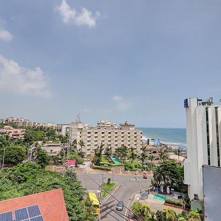Treebo Blak & Wite Rk Beach Visakhapatnam Exterior photo