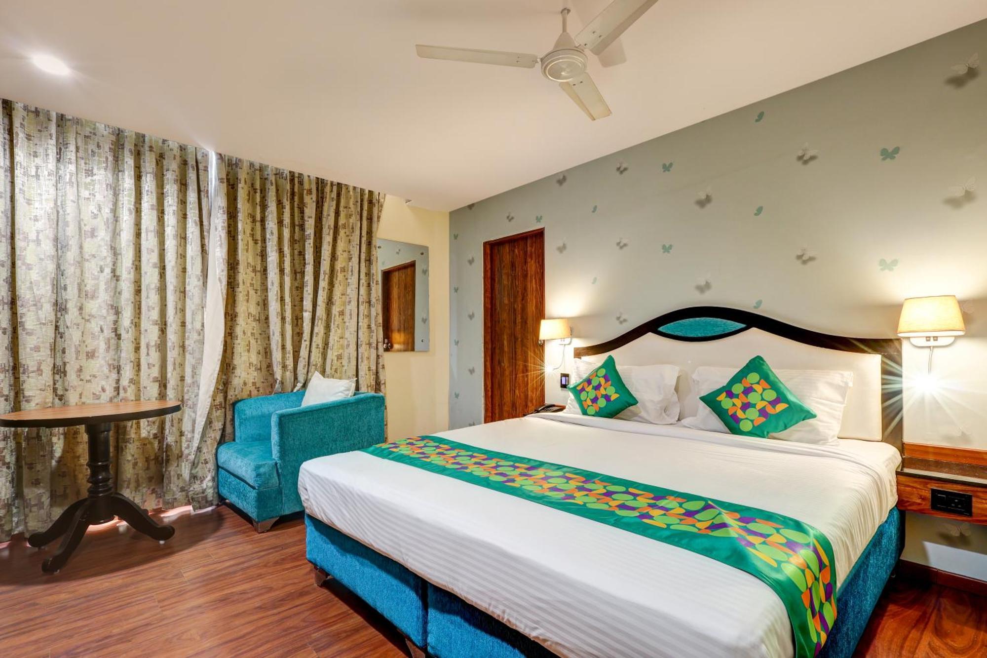 Treebo Blak & Wite Rk Beach Visakhapatnam Exterior photo