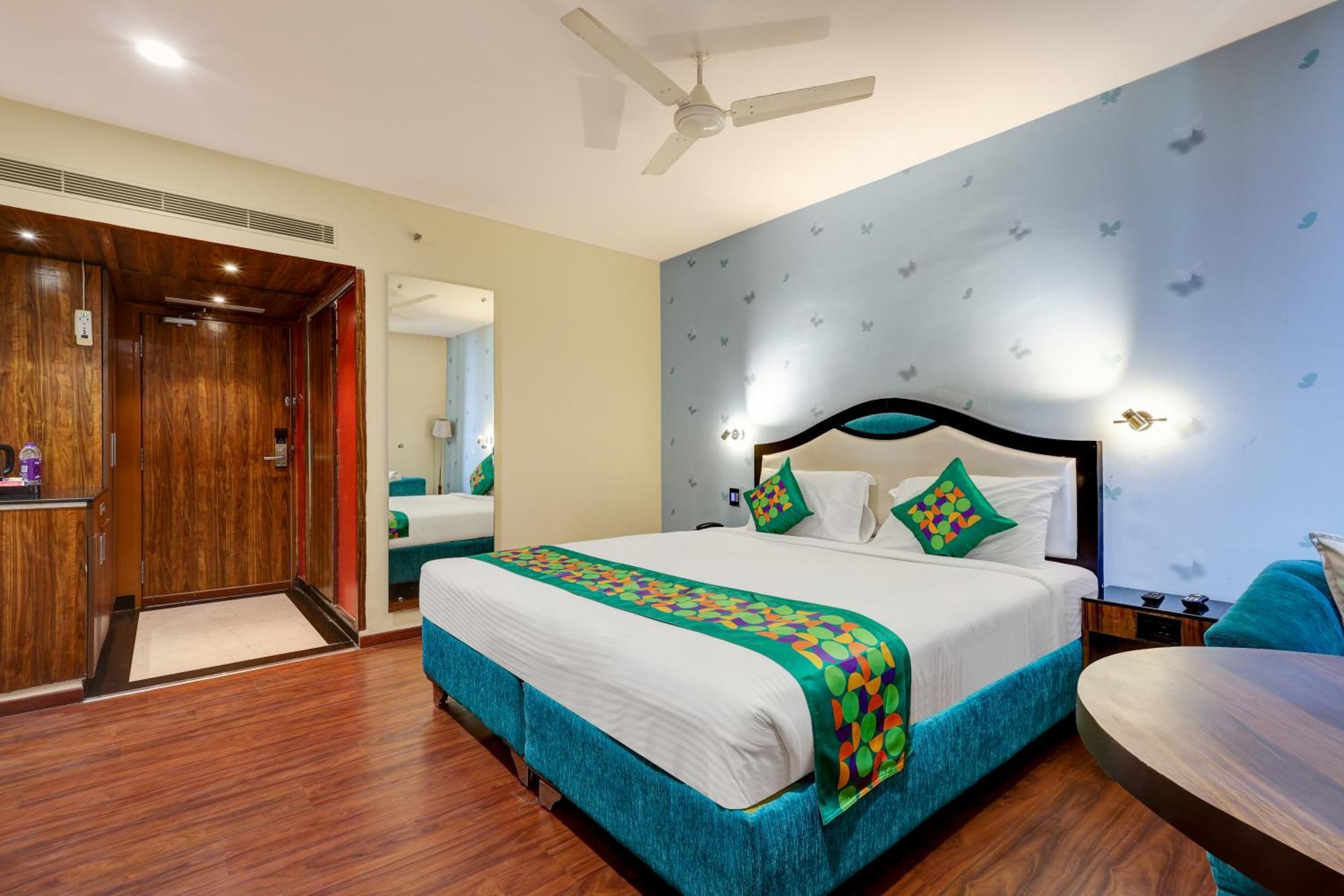 Treebo Blak & Wite Rk Beach Visakhapatnam Exterior photo